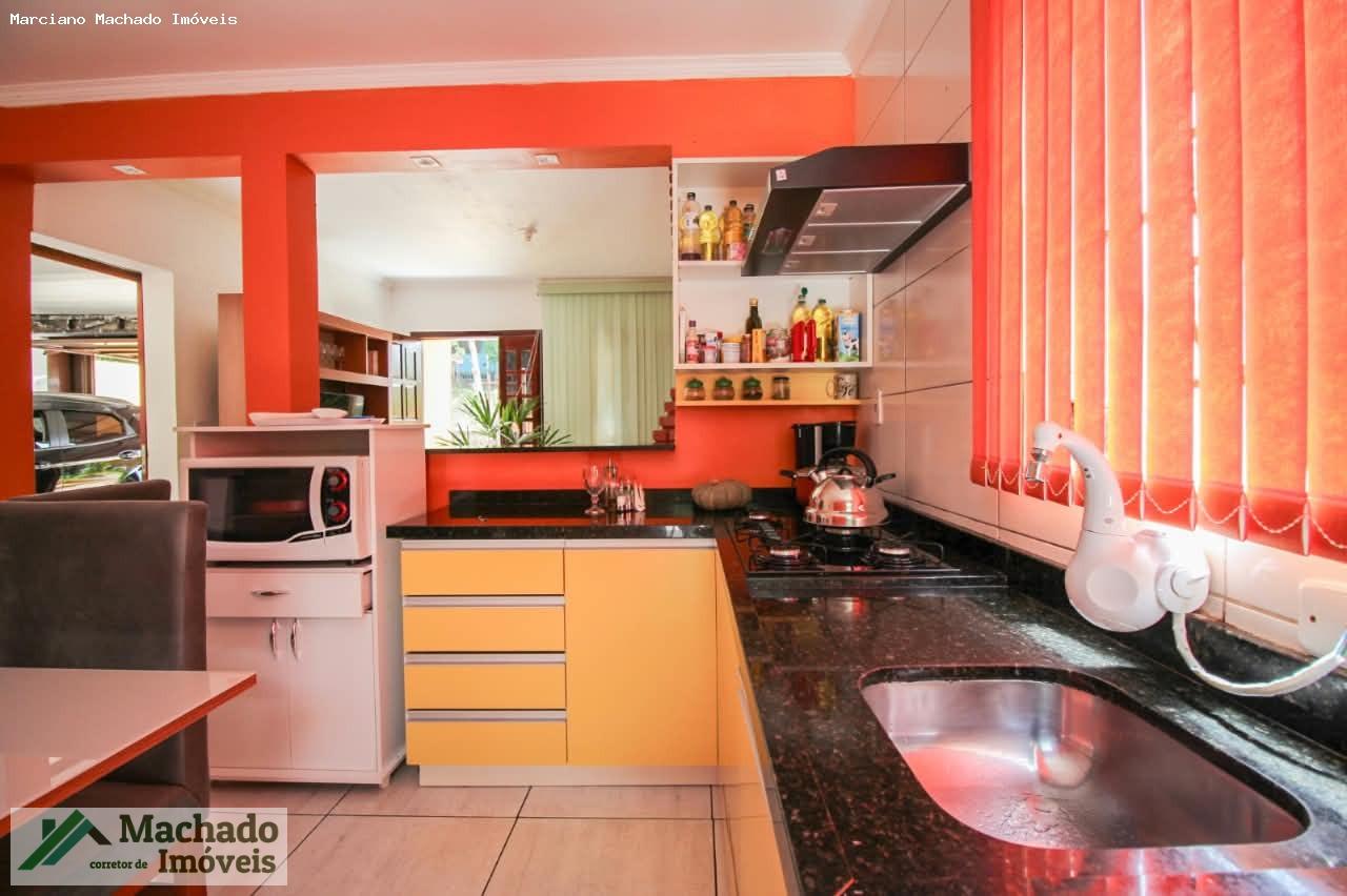 Casa, 3 quartos, 220 m² - Foto 9